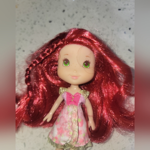2008 Strawberry Shortcake Dolls 6" (3) - Picture 3 of 12